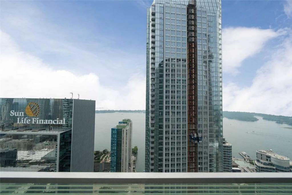 New Superior Lakeview Luxury Top Floor 3-Bedroom Suite On 48Th Floor Toronto Kültér fotó