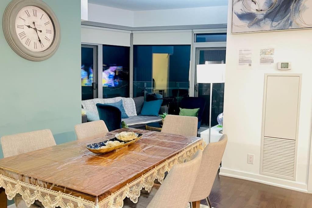 New Superior Lakeview Luxury Top Floor 3-Bedroom Suite On 48Th Floor Toronto Kültér fotó