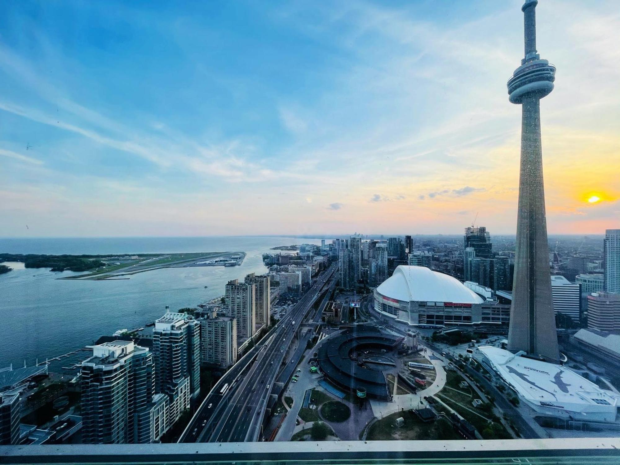 New Superior Lakeview Luxury Top Floor 3-Bedroom Suite On 48Th Floor Toronto Kültér fotó